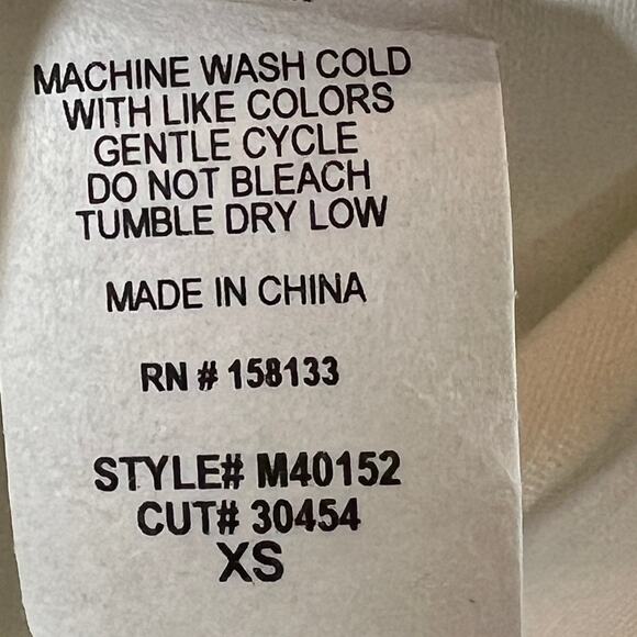 Moodie Women's Cream Cotton Short Size XS - Picture 6 of 6